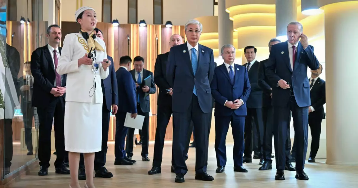   Түркі мемлекеттері ұйымына мүше елдердің басшылары Turkistan визит-орталығының жұмысымен танысты   
