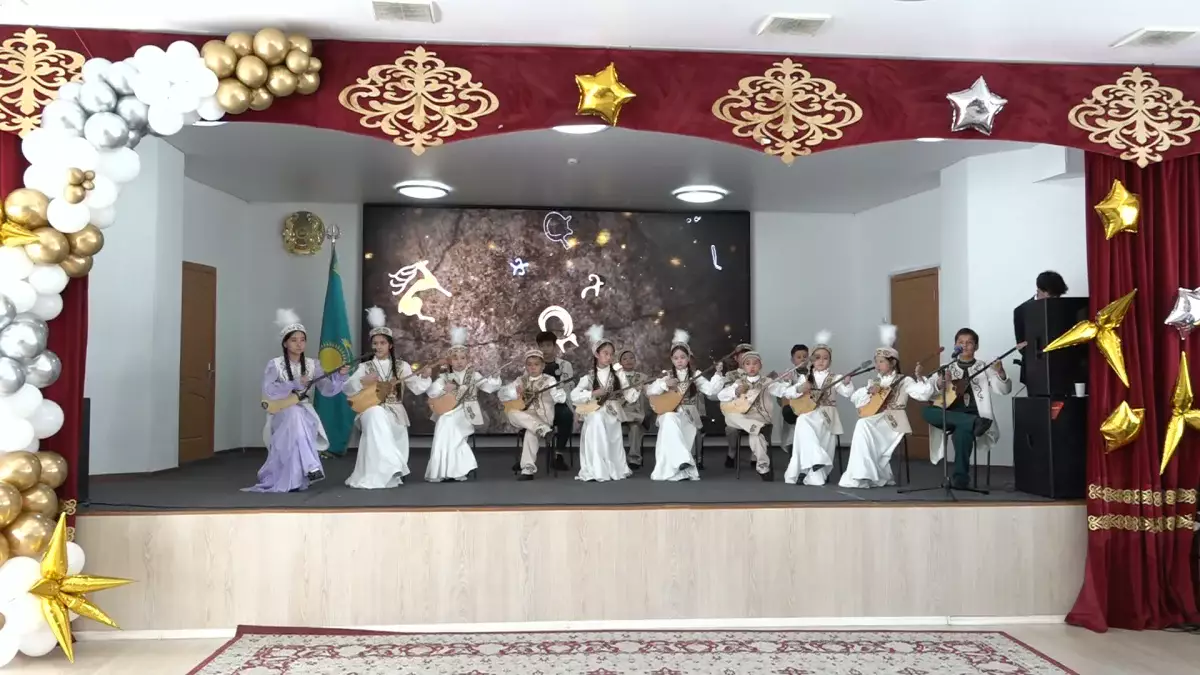 Жұлдызды сәт: Алматыда жас таланттар өнер көрсетті