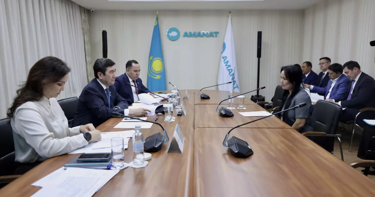   «AMANAT» партиясының Төрағасы шекара маңындағы ауылдардың байланыс сапасын жақсарту мәселесіне назар аударды   