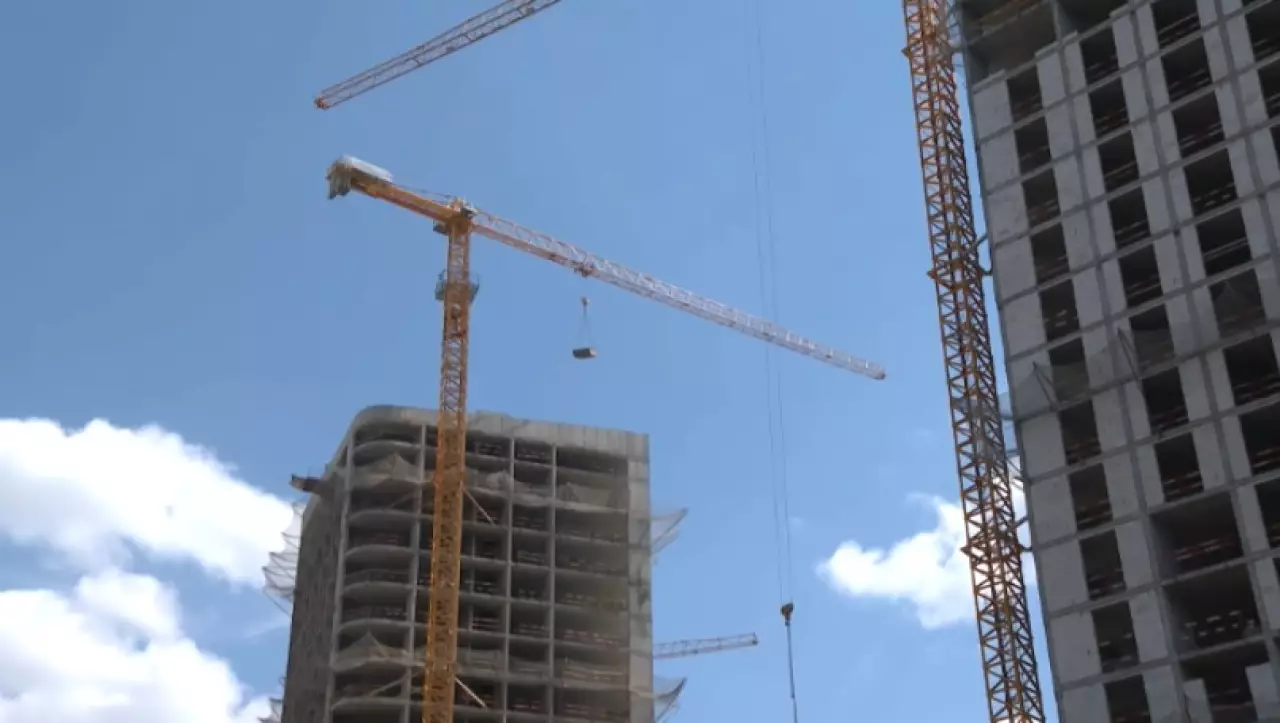 В Астане выявили незаконное строительство ЖК