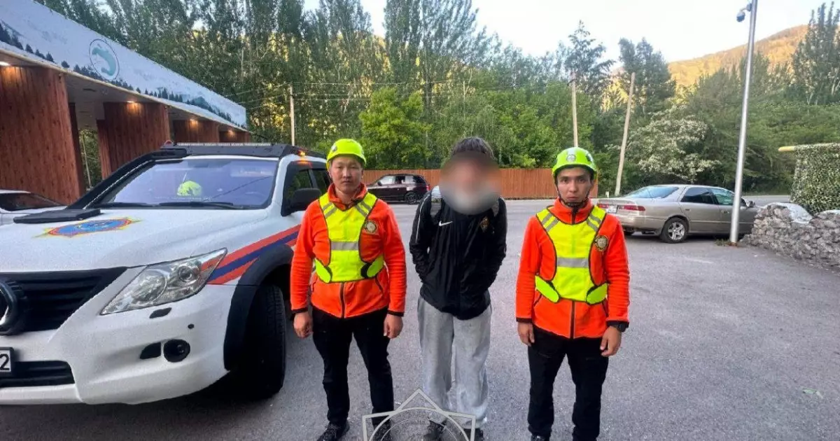   Алматыда 2500 метр биіктіктегі тауға шыққан жасөспірімнің жағдайы нашарлап кетті   