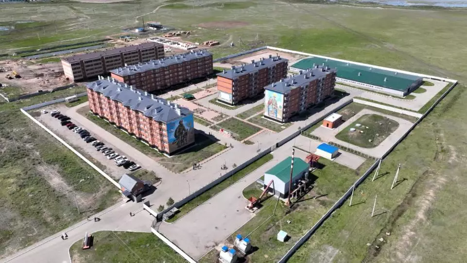 В Акколе улучшают условия для семей военнослужащих МЧС