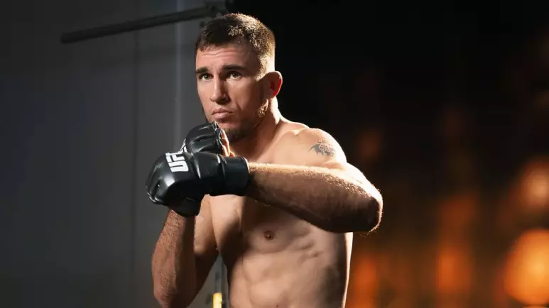 Казахстанец Веретенников проиграл нокаутом в первом раунде на UFC Vegas 117: видео