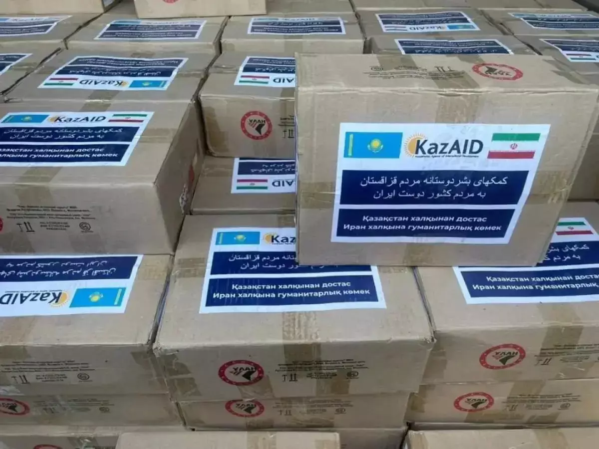 Қазақстан Иранға 30 вагон гуманитарлық көмек жөнелтті
