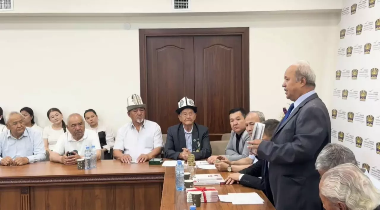 Өзбекстанда қазақ ақынының кітабы жарық көрді