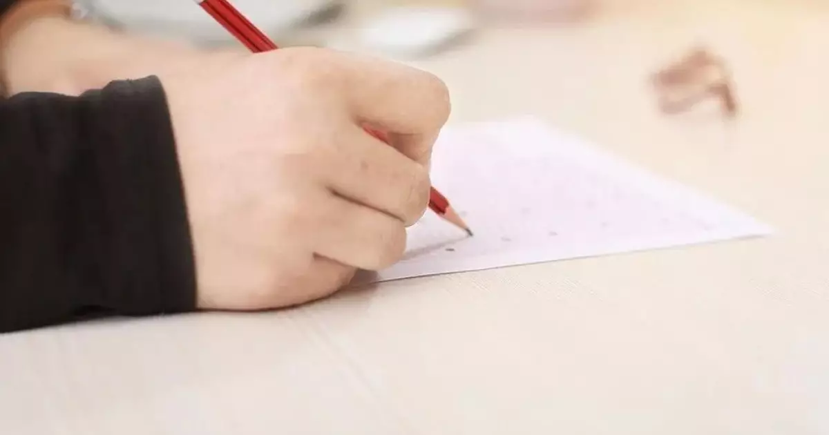  Қазақстандықтар гранттардың әділетсіз бөлінуіне шағымданады: Оқу-ағарту министрлігінің жауабы 