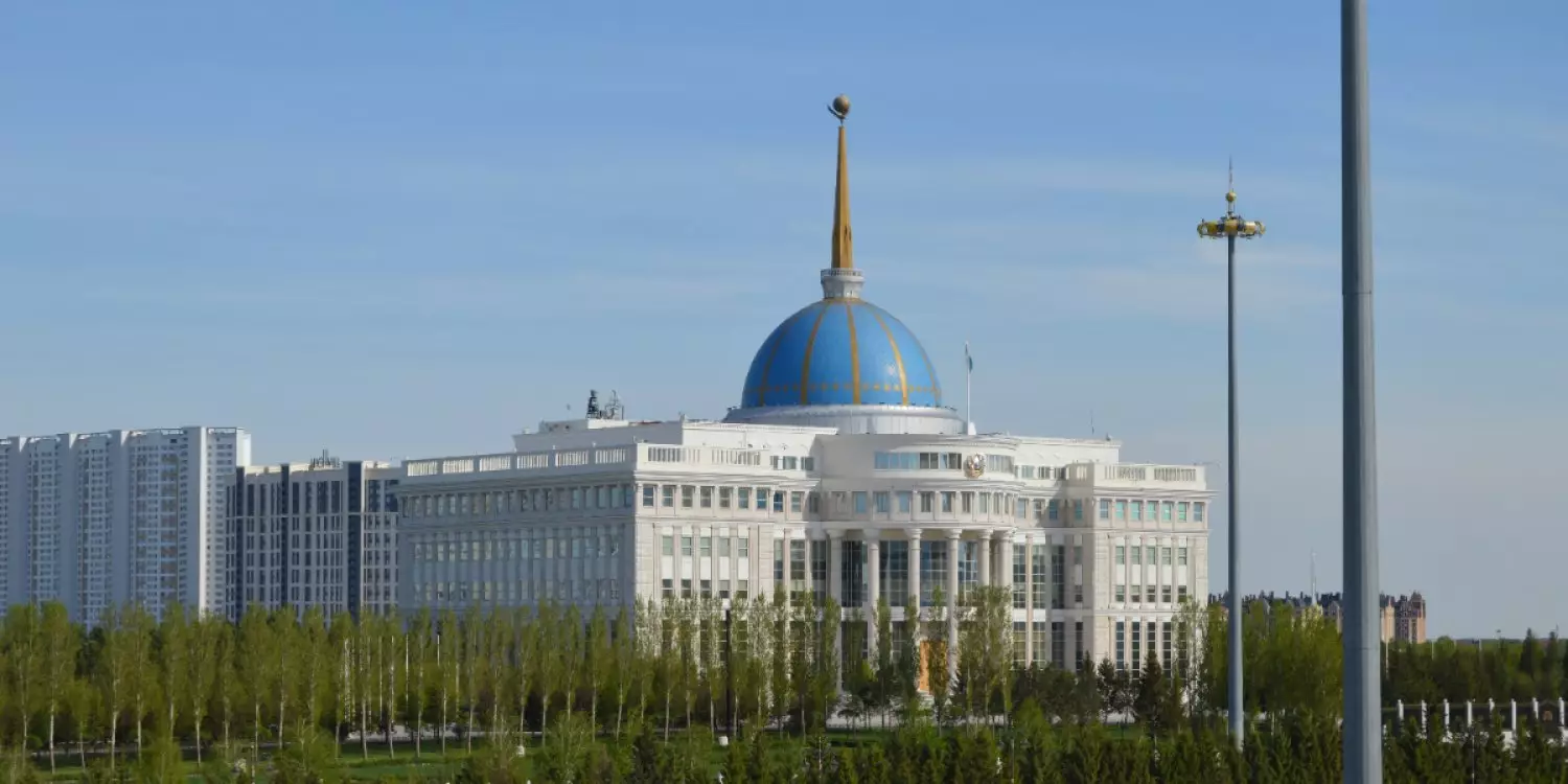 Президенттің технологияларға басымдық беруі және мемлекеттік аппараттың жұмысы