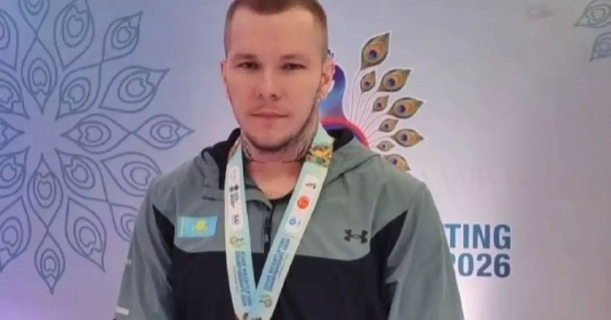  Ауыр атлетика: Александр Уваров Азия чемпионатының қола жүлдегері атанды 