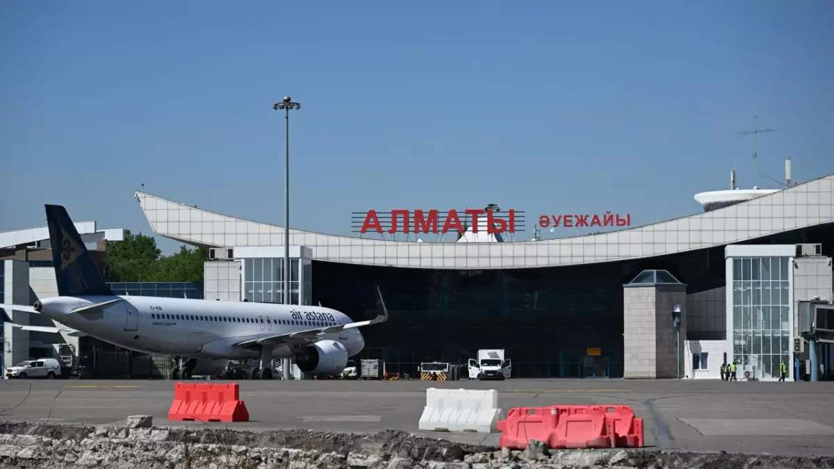 Вице-премьер раскритиковал модернизацию аэропорта и поставил жесткие сроки