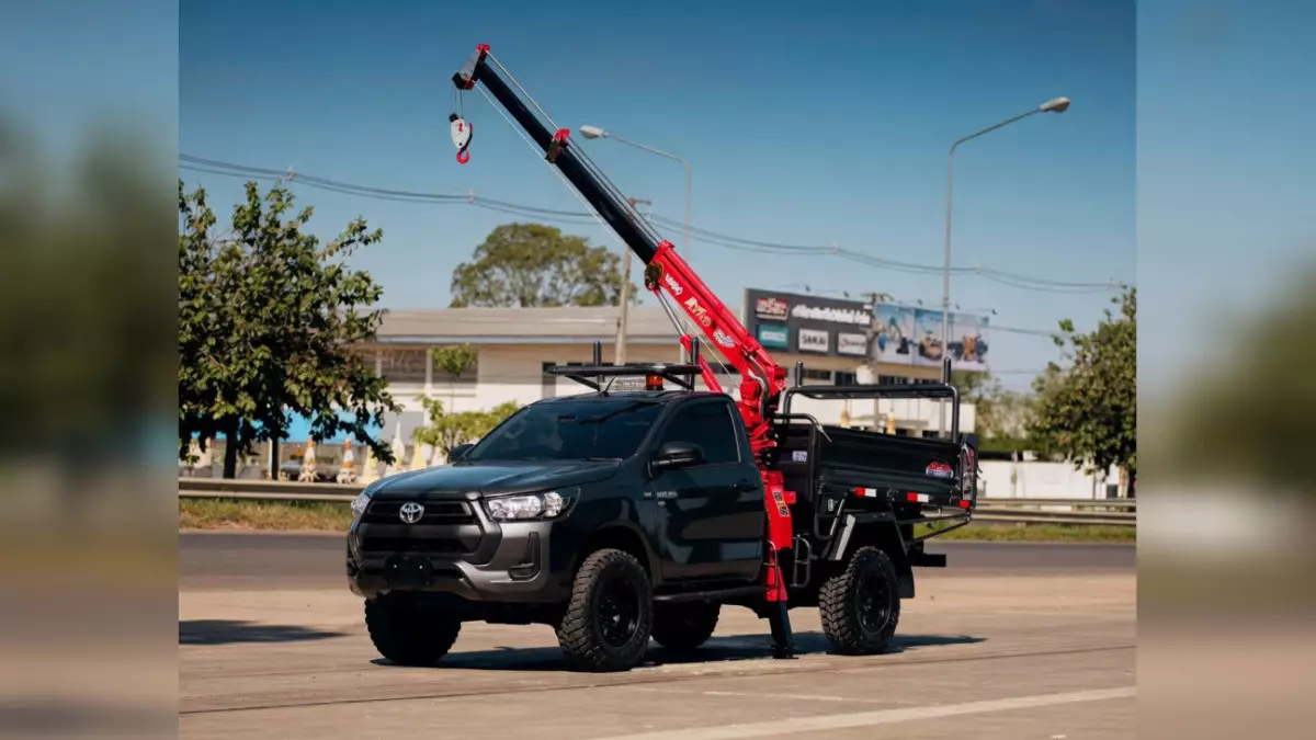 В Таиланде научились превращать Toyota Hilux в самосвалы: пикапы выдерживают до пяти тонн