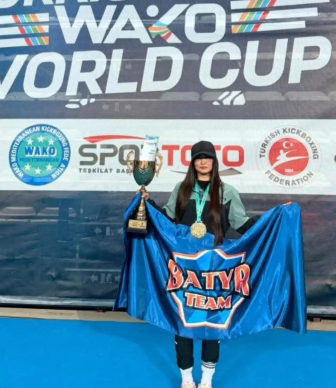 Радиотелефонистка из ВКО завоевала золото чемпионата мира по кикбоксингу