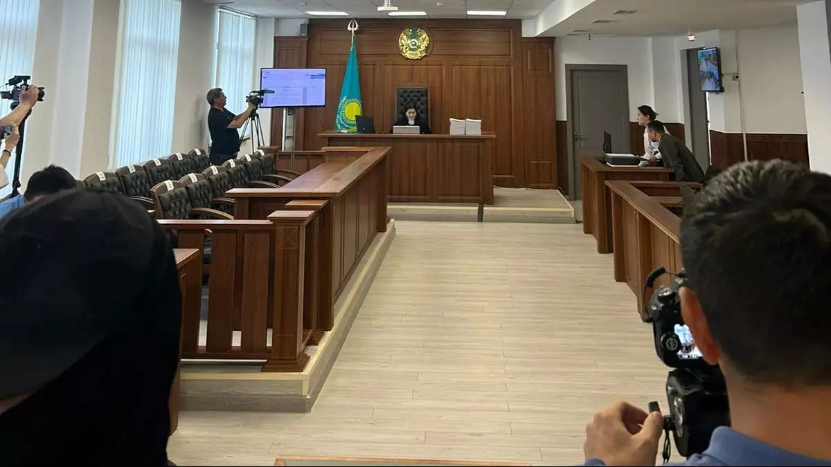 «Нет ни еды, ни условий»: в суде Атырау озвучили версию следствия о гибели Мейрамгуль