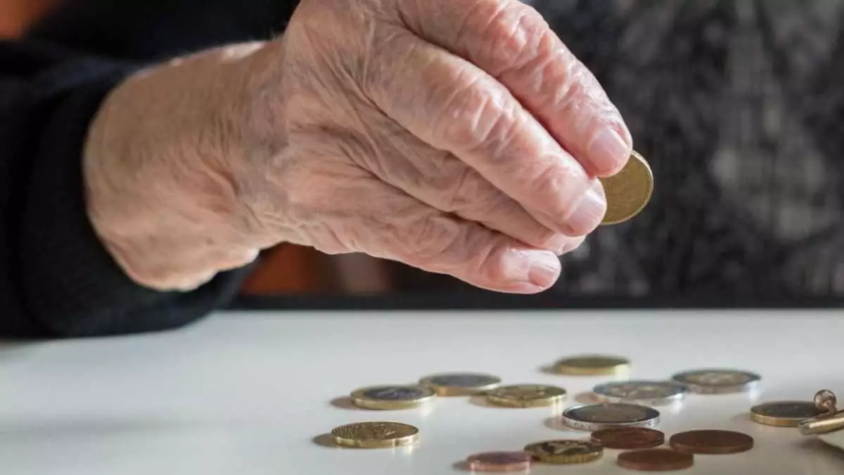 Пенсионные пороги хотят повысят до 79% в Казахстане