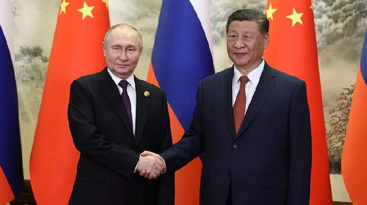 Визит Путина в Пекин: ставка на энергосделки и "Силу Сибири — 2"