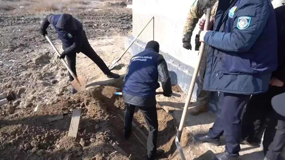  `Кілемге орап, шұңқырға көмген`: Атыраудағы қанды іске қатысты дерек шықты 
