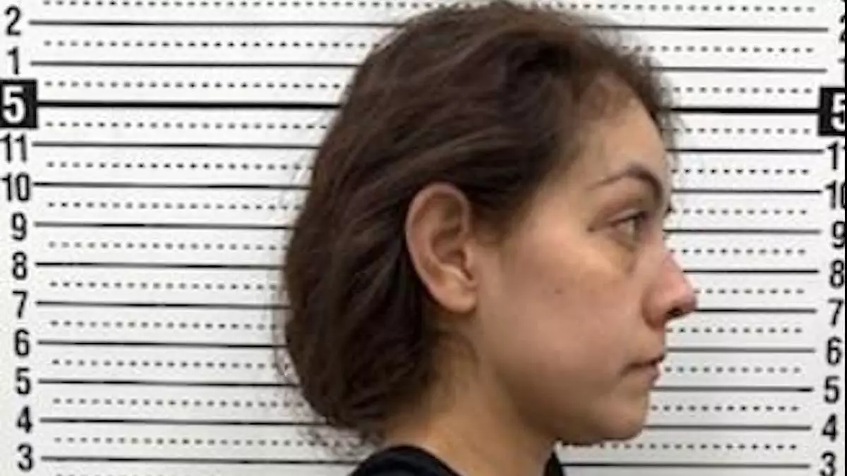 Сотрудники ICE задержали освобождённого нелегального мигранта, обвиняемого в убийстве 9-летней дочери в результате опрокидывания автомобиля в Аризоне.