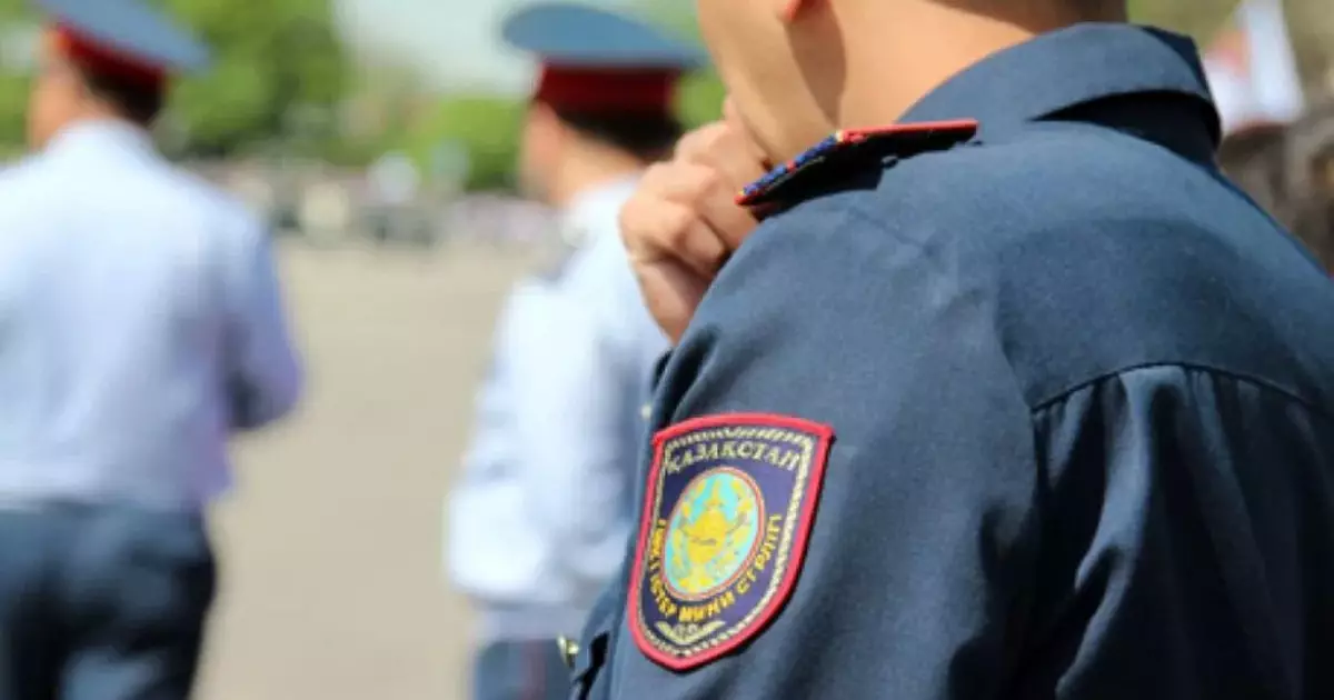  «Қасақана таптап өлтірген»: полицей күйеуінің қолынан қаза тапқан әйел жерленді 