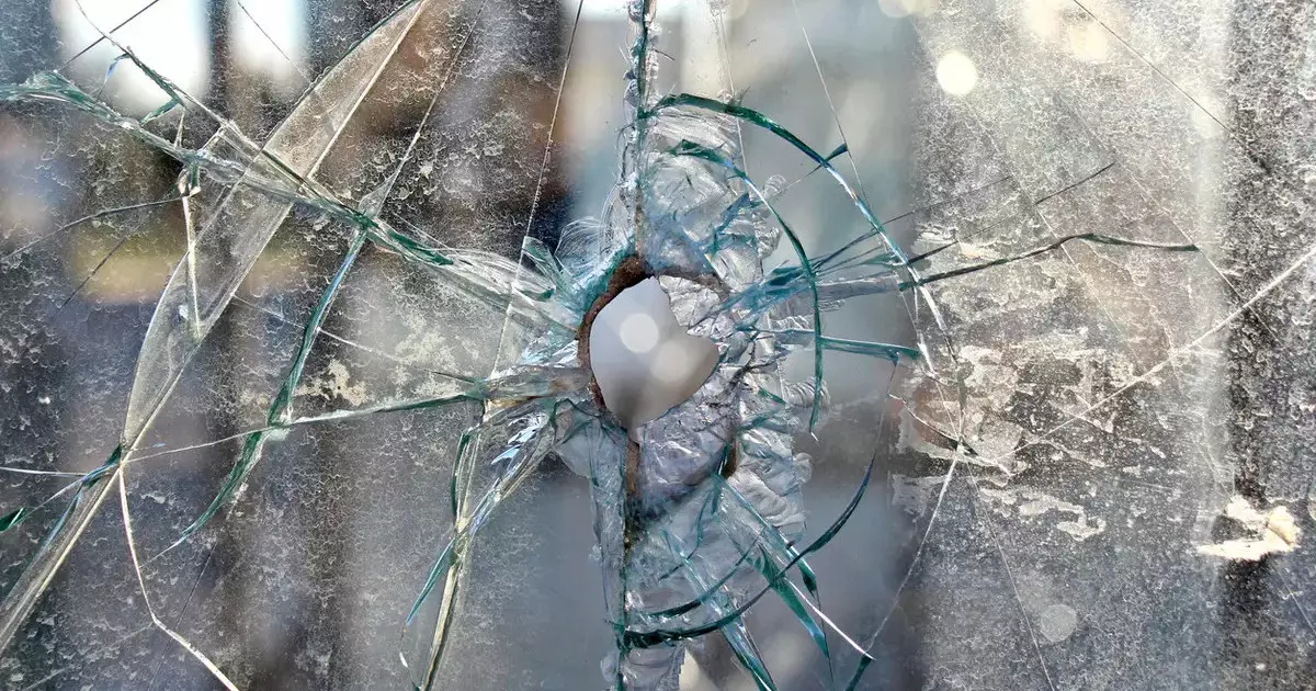  Шымкенттік жасөспірім  астобусқа тас лақтырған 