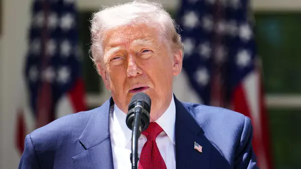 Трамп Иранға соққы жасаудан  бас тартты