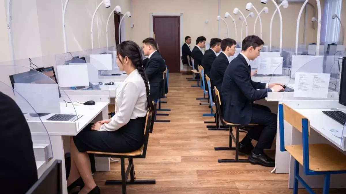 Қазақстандық түлектер көбіне қай пәндерді таңдап жүр?