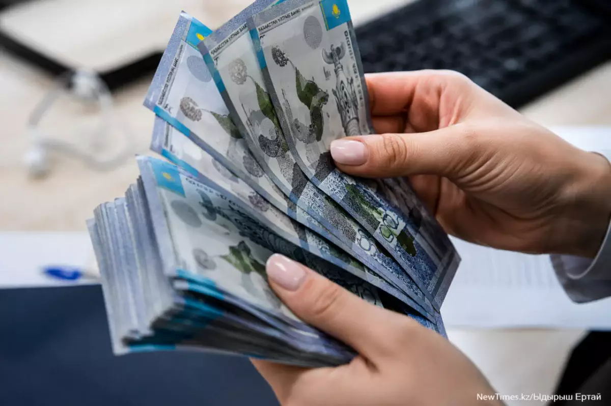 В Казахстане приняли важное решение о пенсиях граждан, переехавших за рубеж