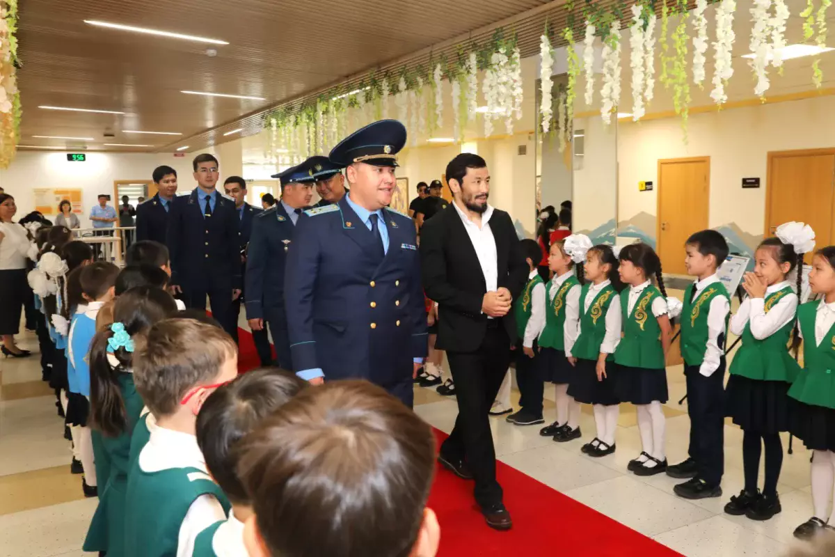 Заң мен Тәртіп: Алматылық оқушыларға құқықтық мәдениет дәрісі өтті