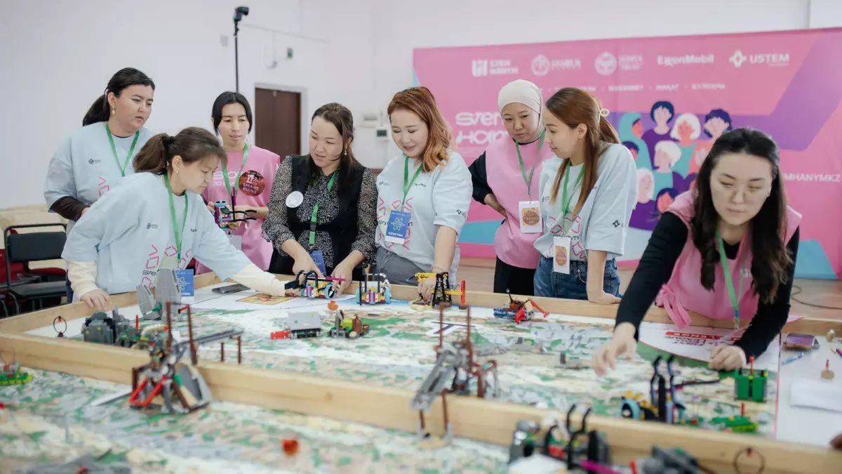 Педагогтерге жаңа мүмкіндік: қалай робототехника тренері атануға болады?