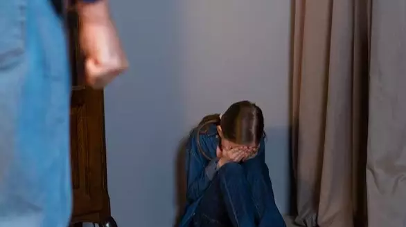  Өгей әкесінің қылмысын айтқан қыз ауыр қылмыстың бетін ашты 