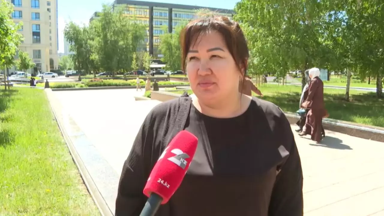 Что знают казахстанцы о списании долгов