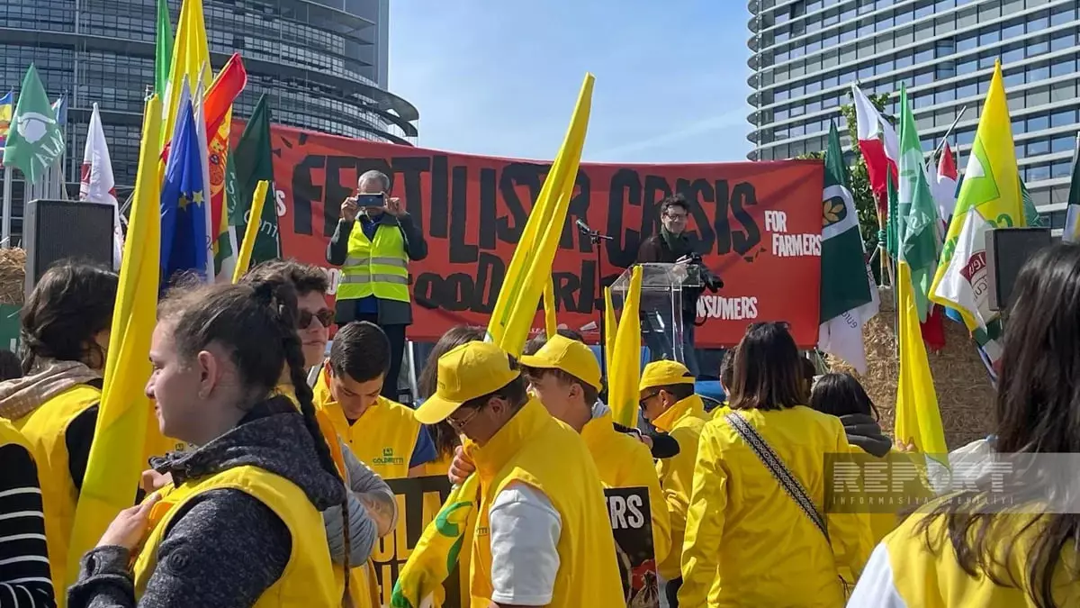 Европейские фермеры провели акцию протеста у Европарламента в Страсбурге