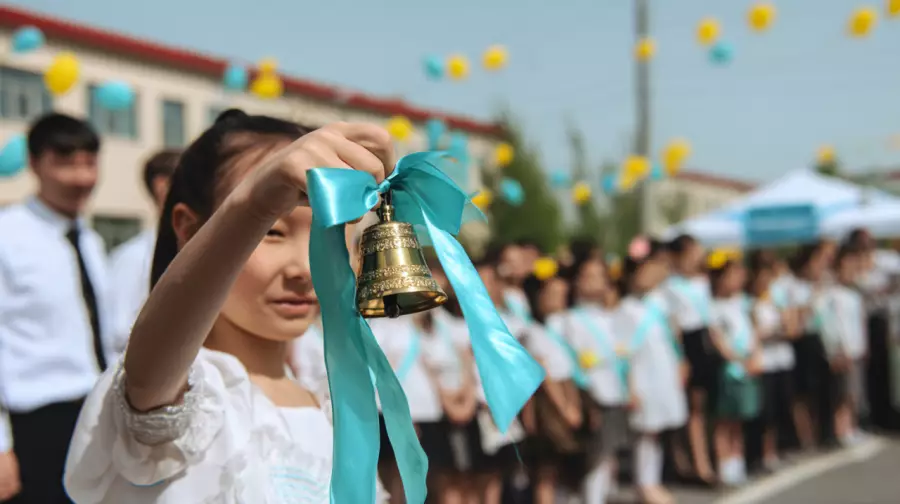 Оқу жылы аяқталуға жақын: министрлік ата-аналарға, ұстаздарға, оқушыларға ескерту жасады