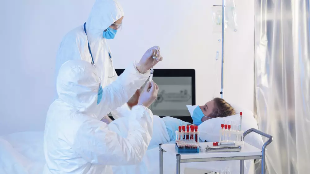 Денсаумин Эболаның өршуіне байланысты қазақстандықтарға шетелдегі қауіптер туралы ескертті