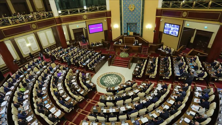 Утверждены законы о новом парламенте и Халық Кеңесі
