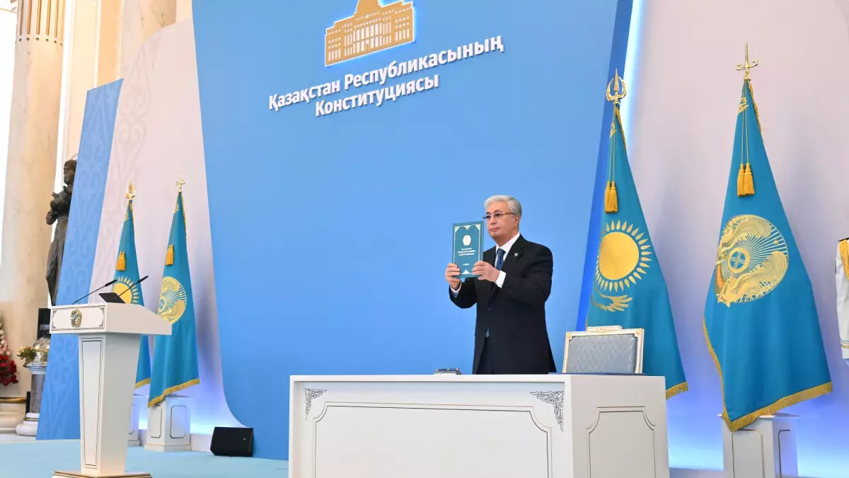 Президент туралы заң Парламентте екінші оқылымда қабылданды 