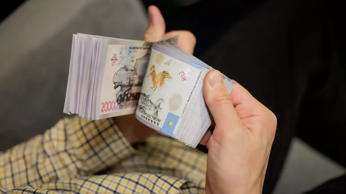 "20 мың сал да, байып шық": Шымкенттегі қаржы пирамидасына 900 адам кіріп кеткен
