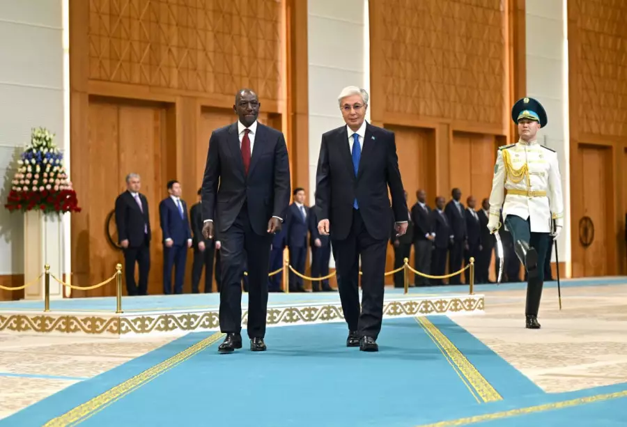 Тоқаев Кения президентін қарсы алды 