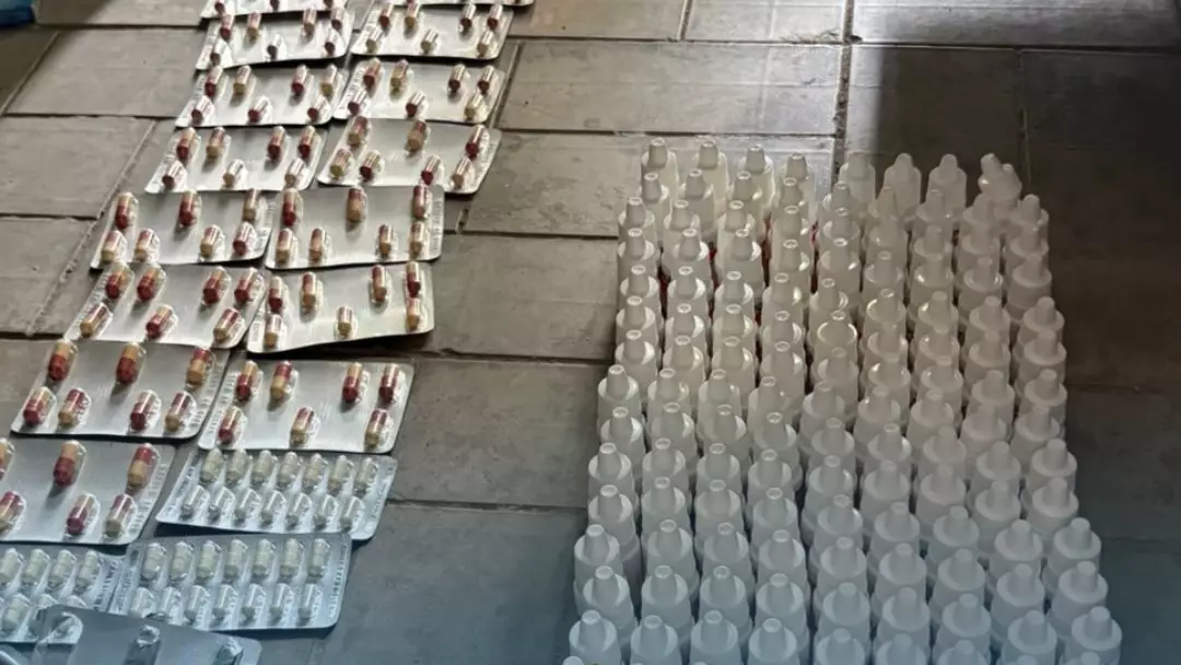 Атырауда Азаттық көшесінде жас қыз психотроптық дәрілермен ұсталды