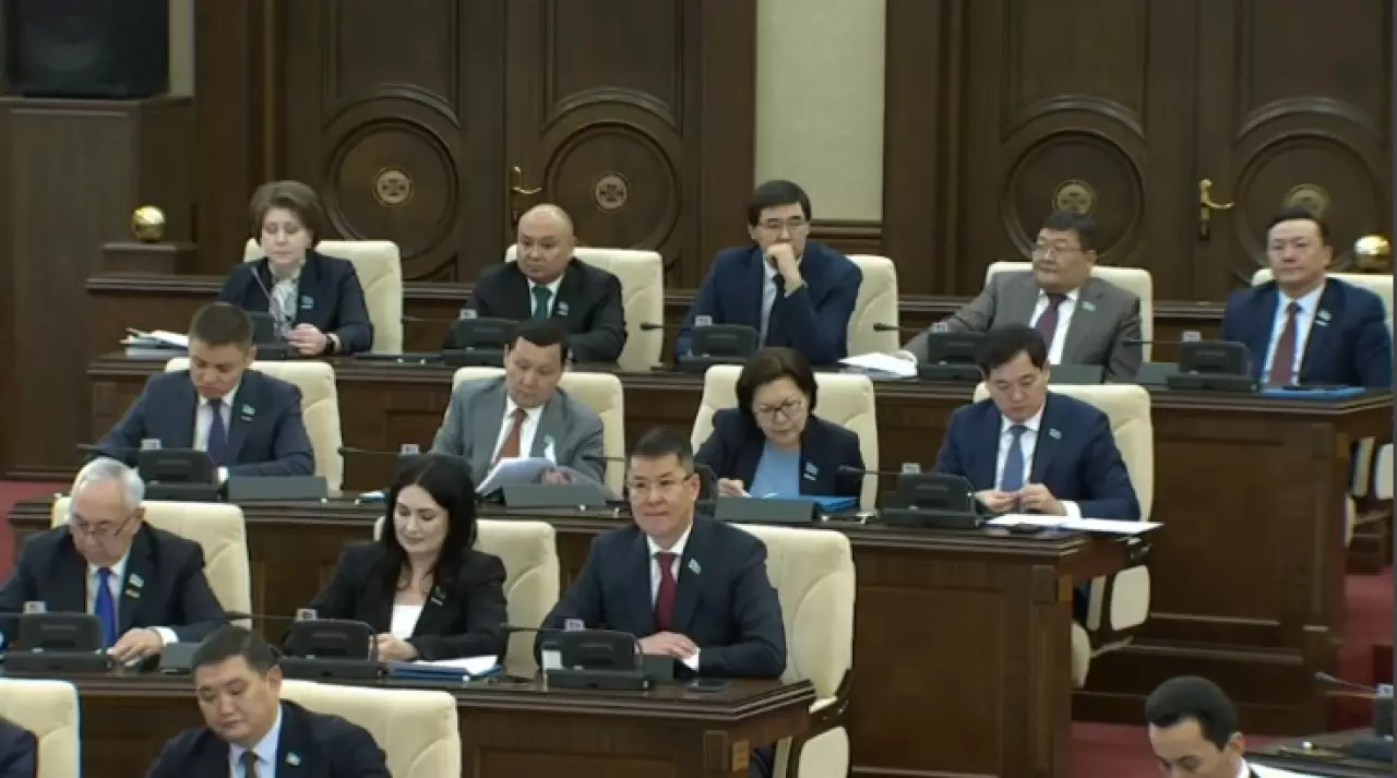 Политическая система Казахстана вступает в новый этап