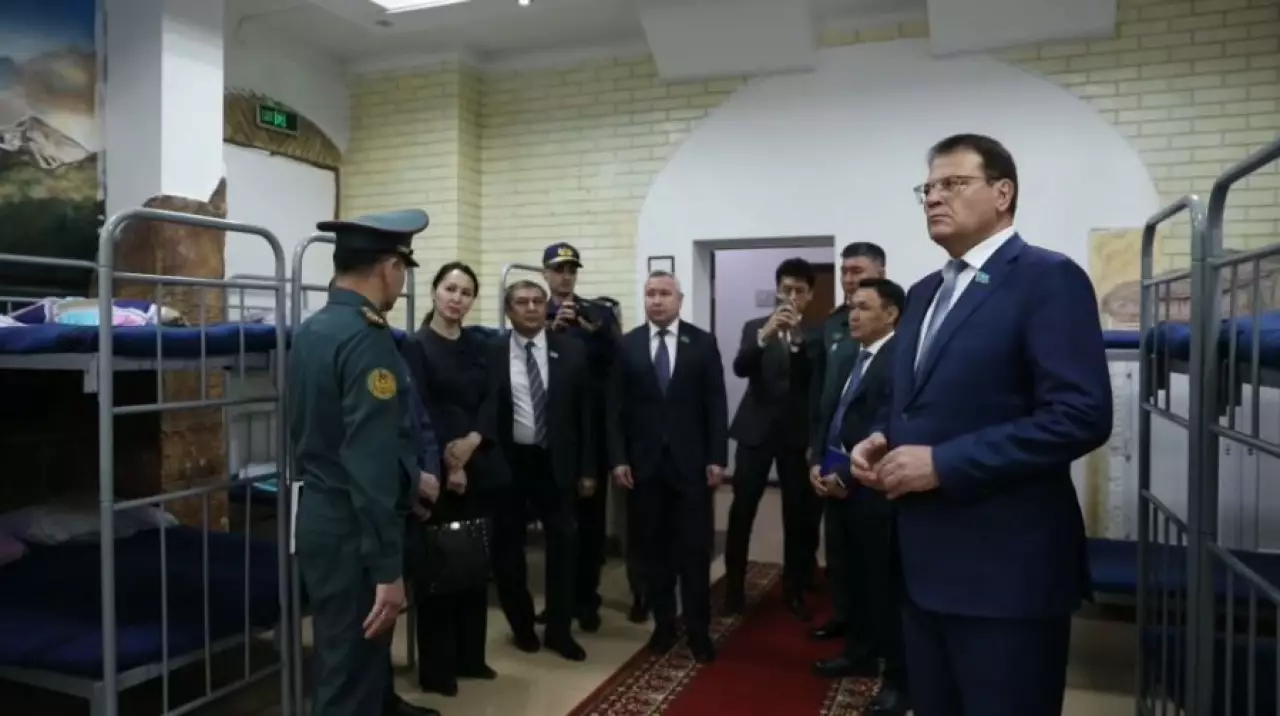 Елордада әскерге шақыру жүйесіндегі мәселелер талқыланды
