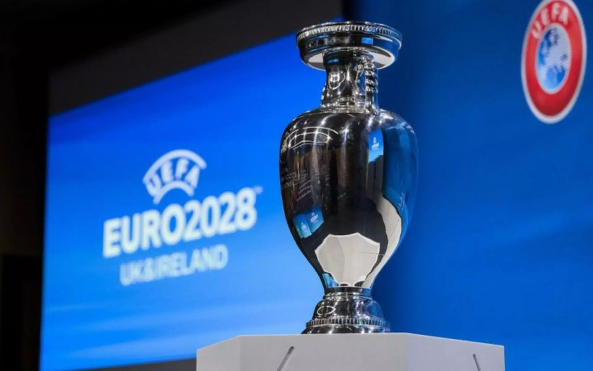 УЕФА изменит систему отбора на чемпионаты мира и Европы