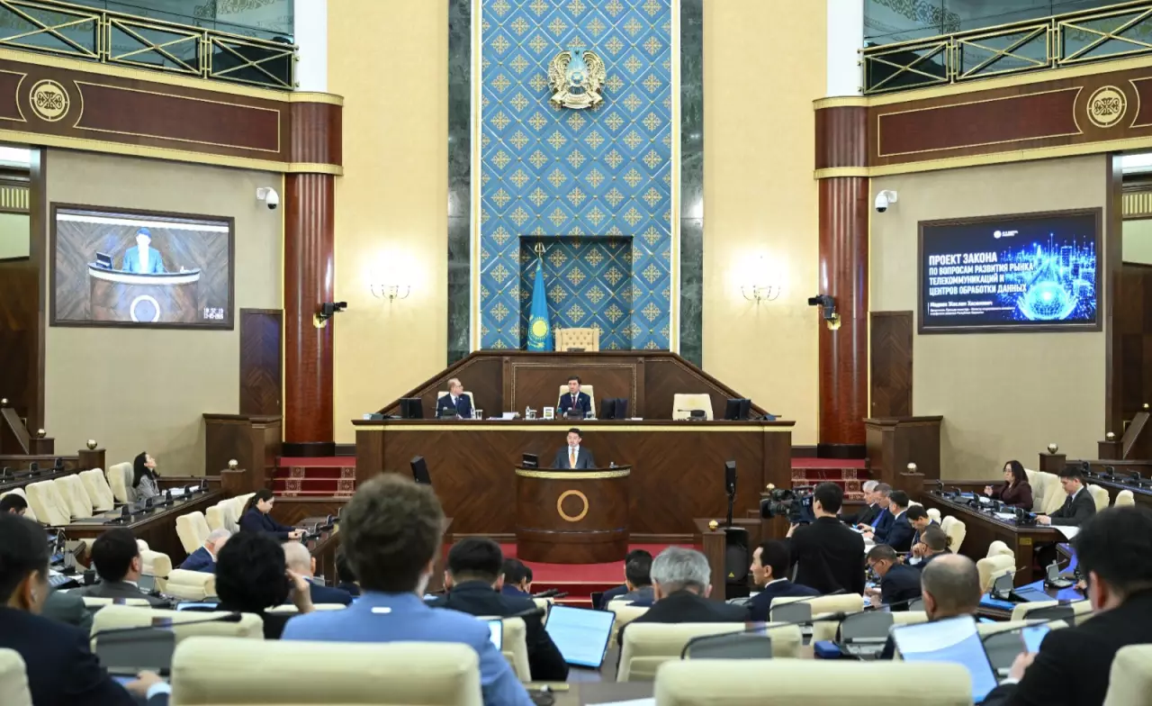 Мажилис одобрил поправки в Налоговый кодекс: что изменится