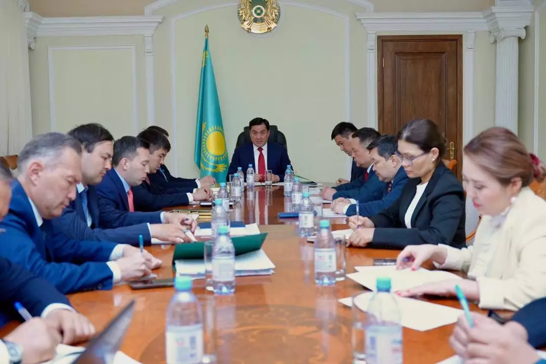 Қазақстанда жылына 10 млн тонна өңдейтін ірі мұнай өңдеу зауытын салуға дайындық басталды
