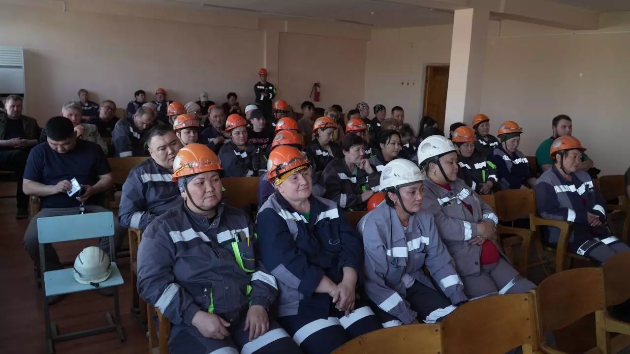 «Қазақмыс» өндірісте жаңа ережелерді бекітті: қауіпсіздік үшін жұмысты тоқтатқандар жазаланбайды