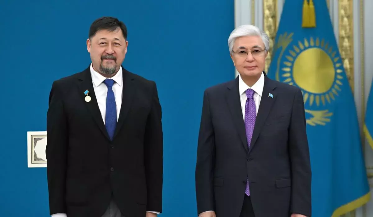 Тоқаев бірқатар мәдениет қайраткерлерін мемлекеттік наградалармен марапаттады
