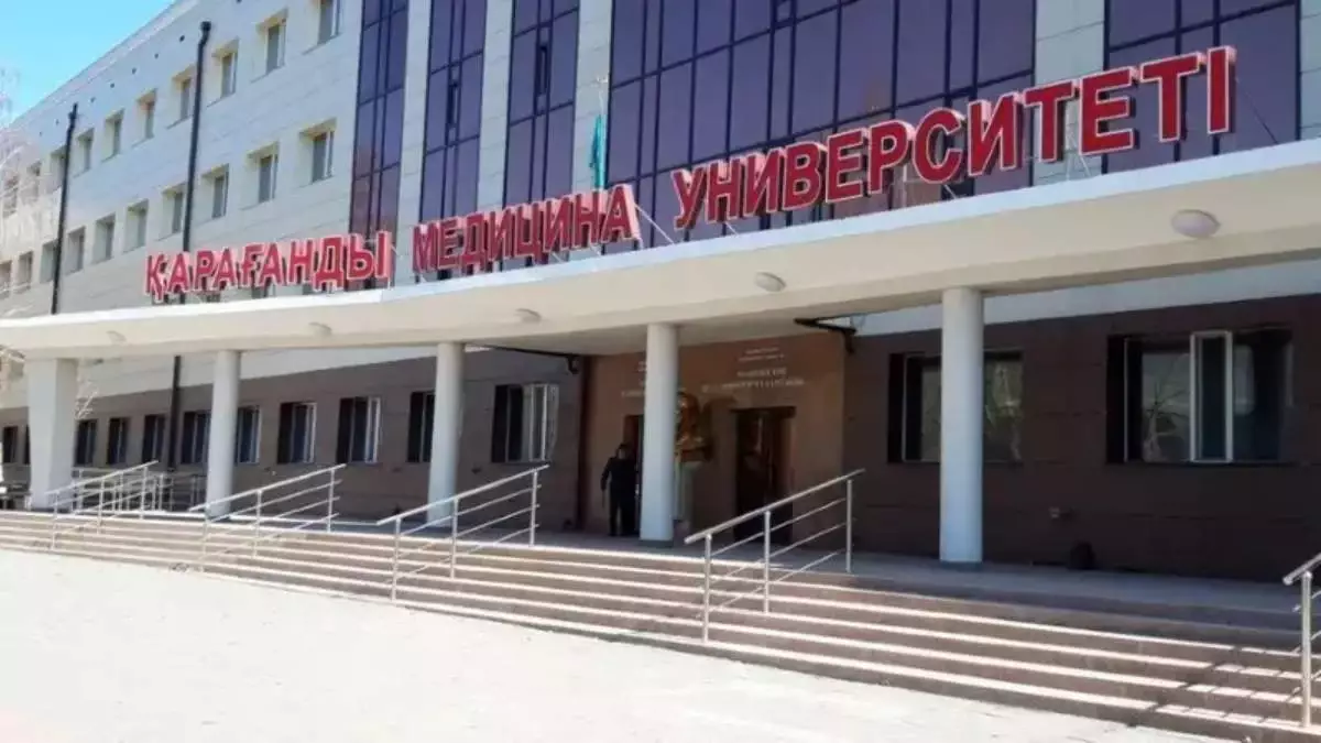 Қарағандыда үндістандық студент жатақхана терезесінен құлап мерт болған: Полиция істі жауып тастады