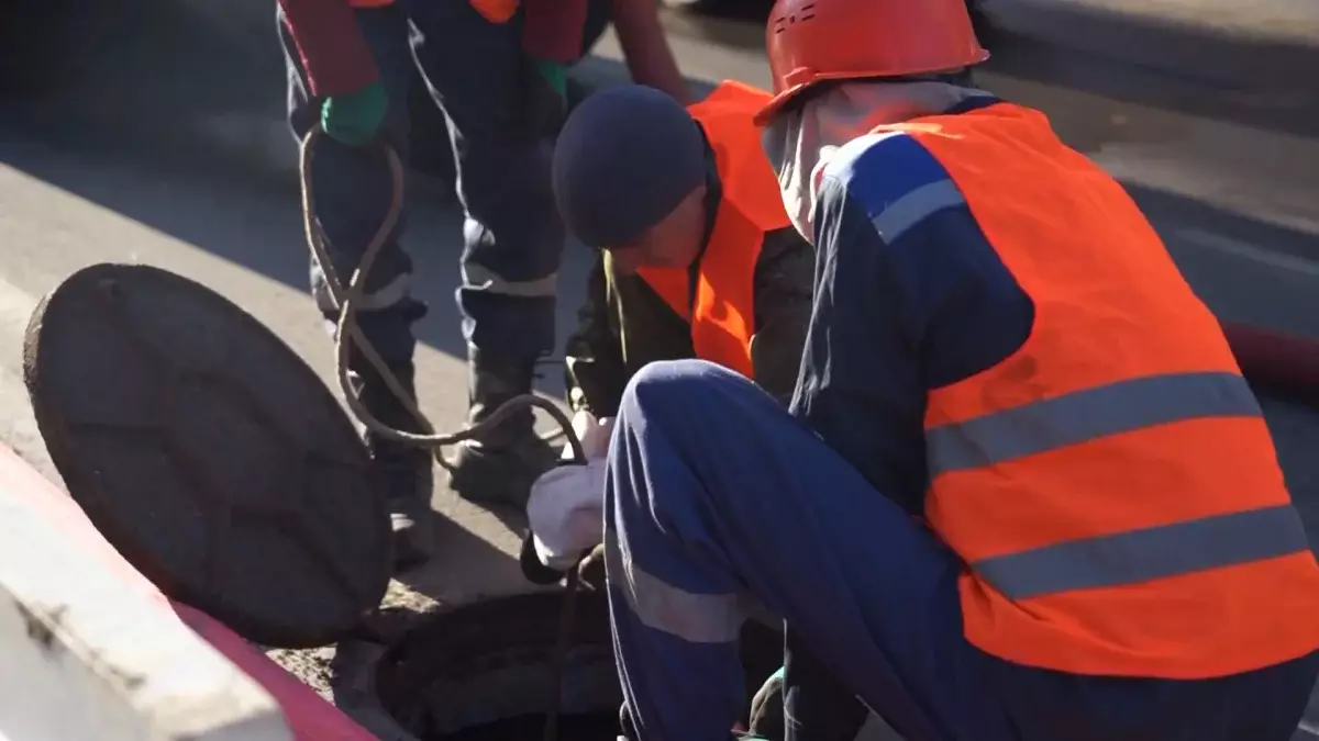 Жезқазғанда кәріз құдығын тазалау кезінде  жұмысшы көз жұмды