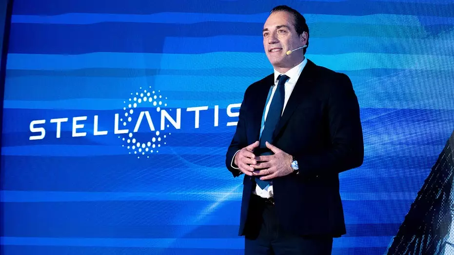 Stellantis представляет стратегию разворота на $70 млрд с 60 новыми моделями.