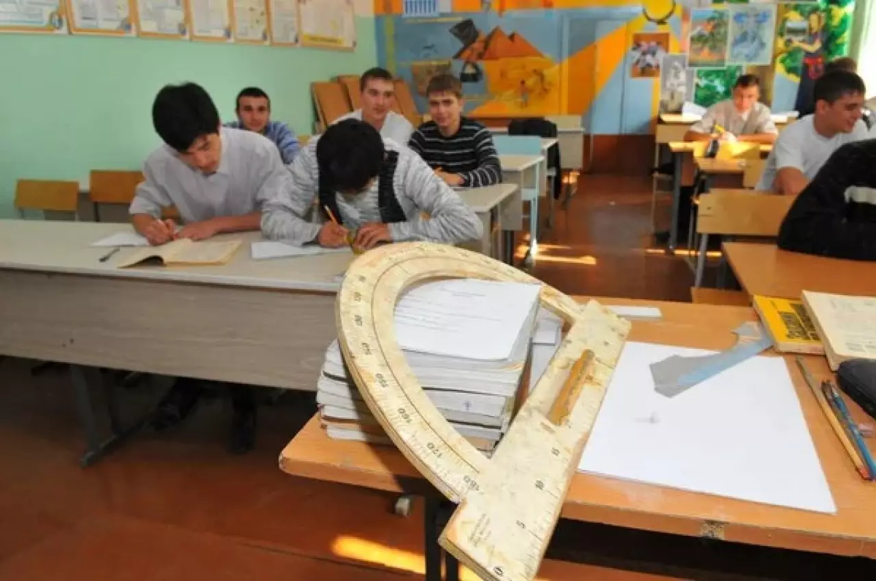 2025–2026 оқу жылындағы қорытынды емтихан мерзімдері бекітілді