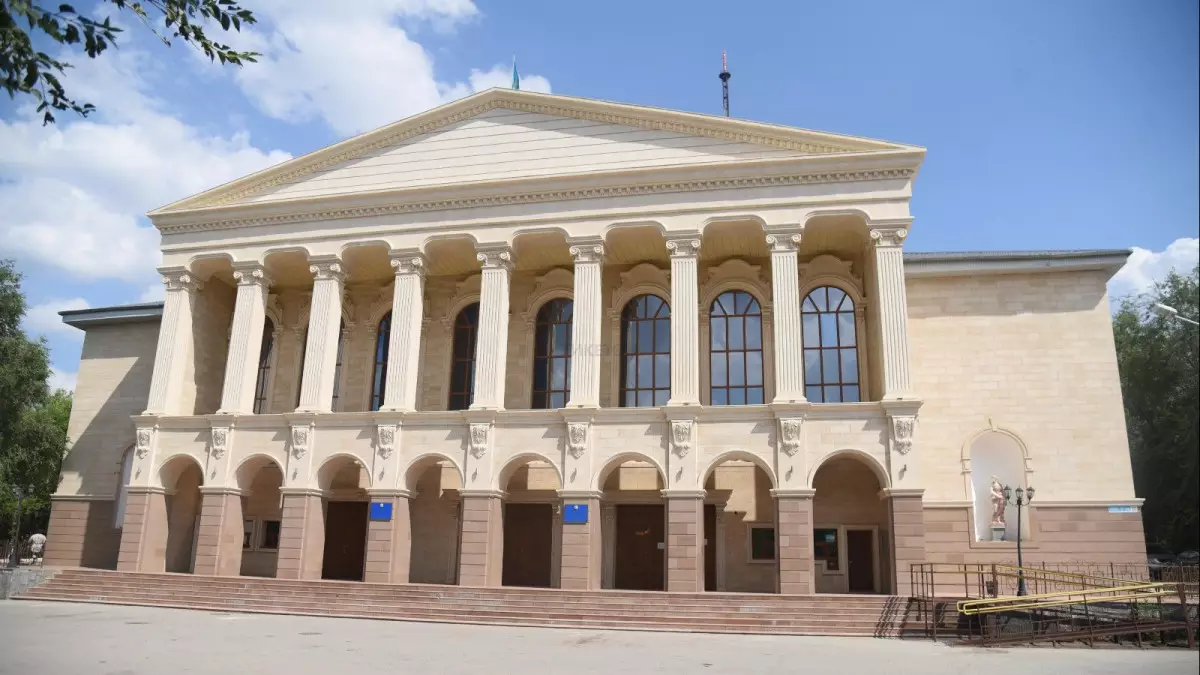 На завершение строительства театра в Актобе выделили 8 млрд тенге
