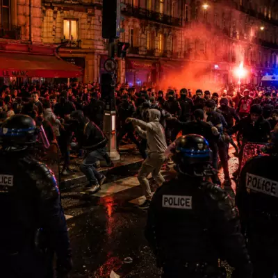 Массовые беспорядки футбольных фанатов произошли в Париже